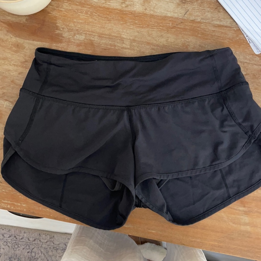 Lululemon speed up low rise lined short 2.5 size 4